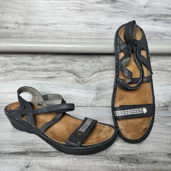 Poshmark naot cheap